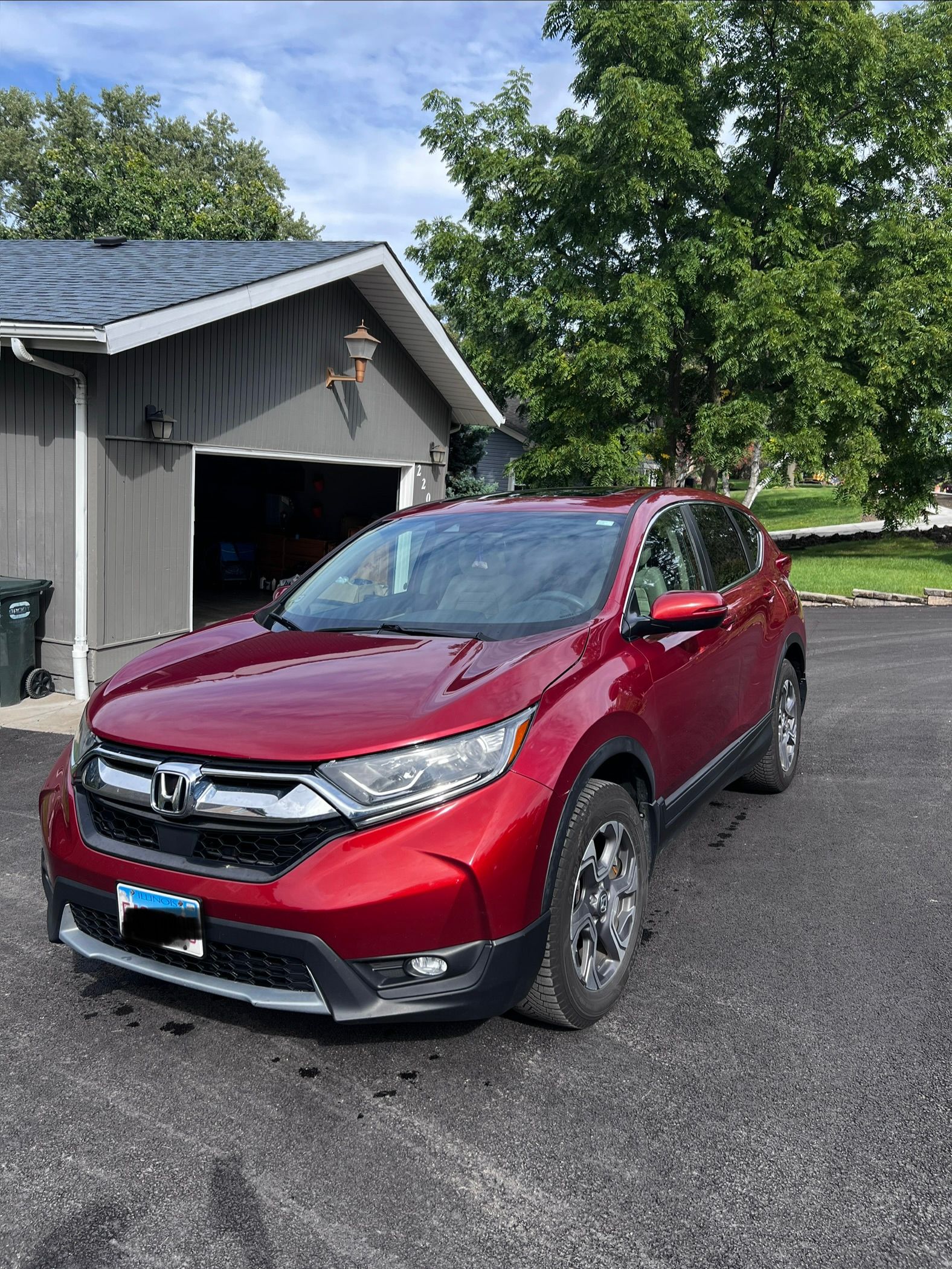 Used 2017 Honda CR-V EX image 1