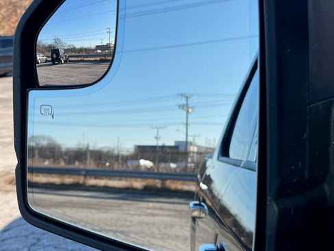 Used 2016 Ford F150 XLT w/ Equipment Group 302A Luxury image 11