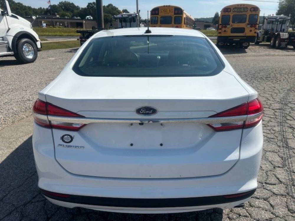 Used 2017 Ford Fusion S FWD image 10