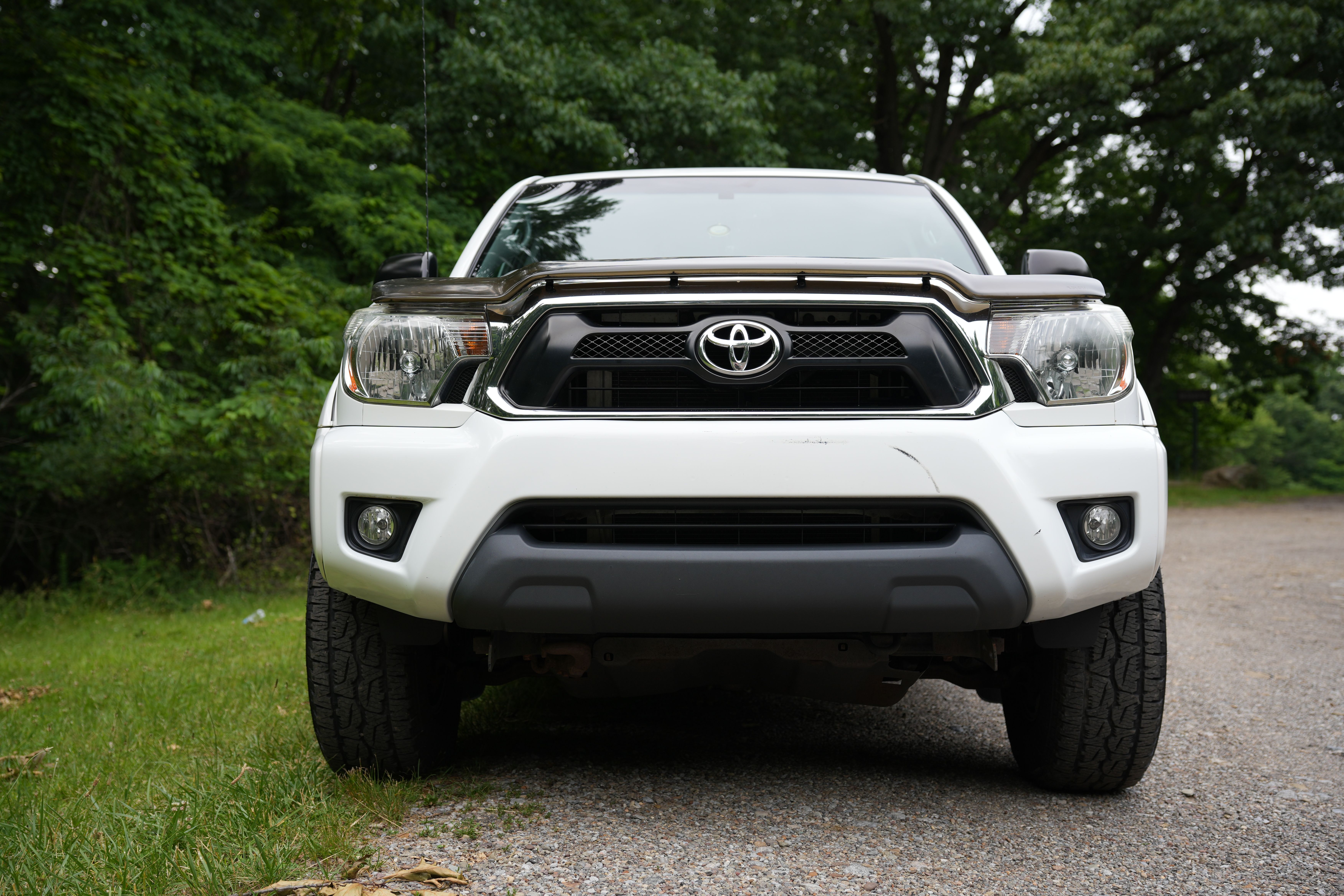 Used 2013 Toyota Tacoma 4x4 Access Cab V6 w/ TRD Off-Road Pkg image 11