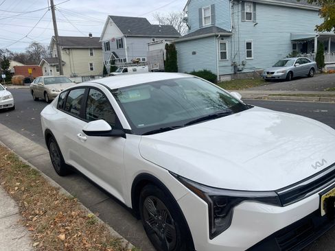 Used 2025 Kia K4 image 8