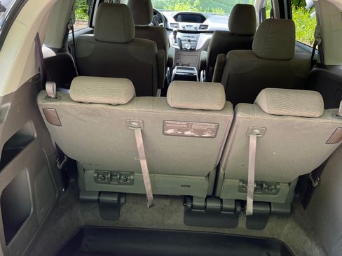 Used 2013 Honda Odyssey LX image 10