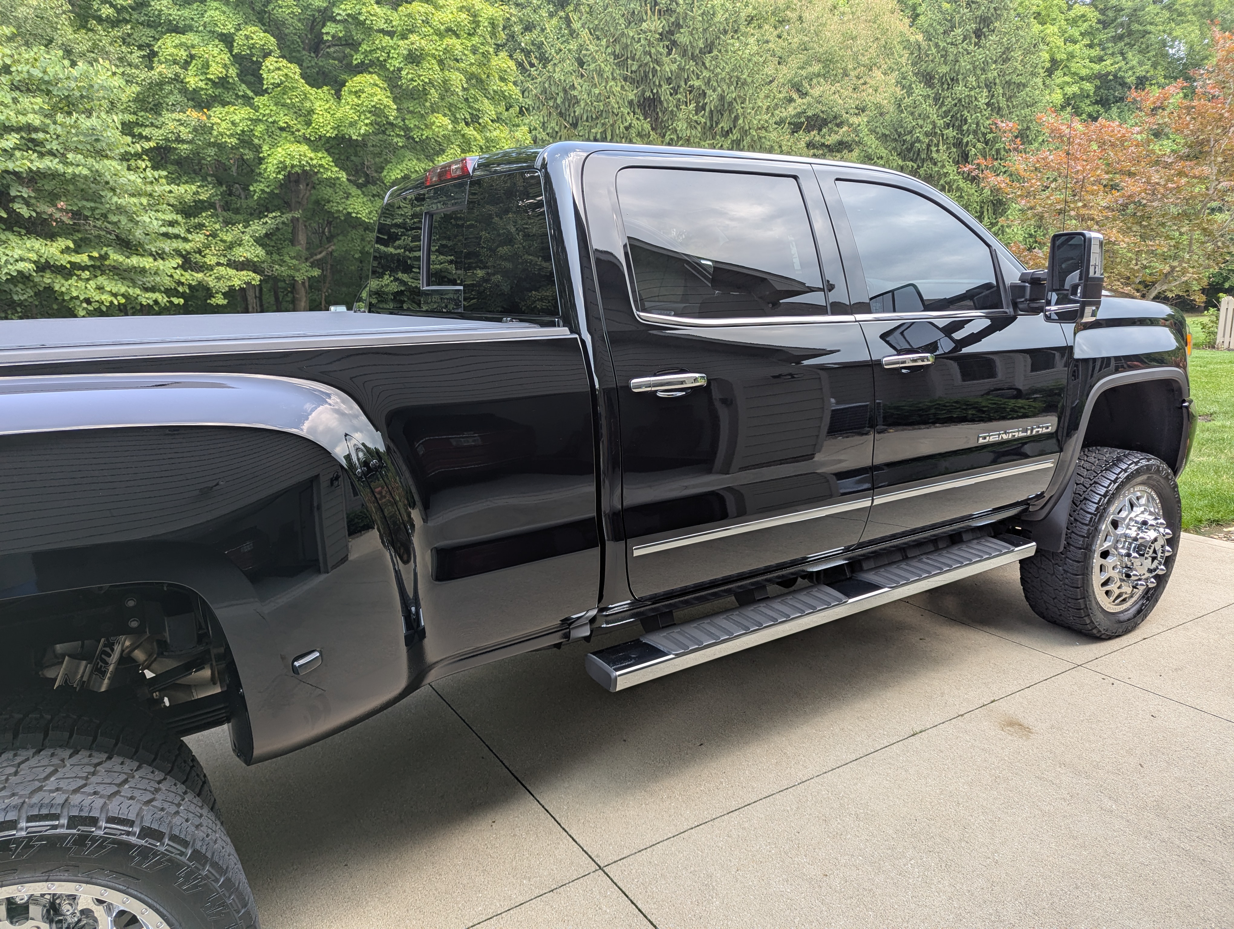 Used 2019 GMC Sierra 3500 Denali w/ Duramax Plus Package AWD/4WD image 1