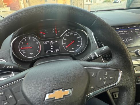 Used 2019 Chevrolet Cruze LS w/ LS Convenience Package image 12