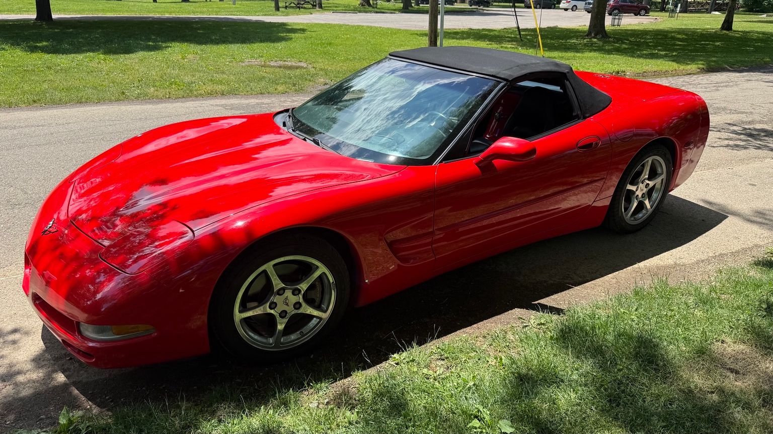 Used 2000 Chevrolet Corvette Convertible w/ Memory Pkg RWD image 20