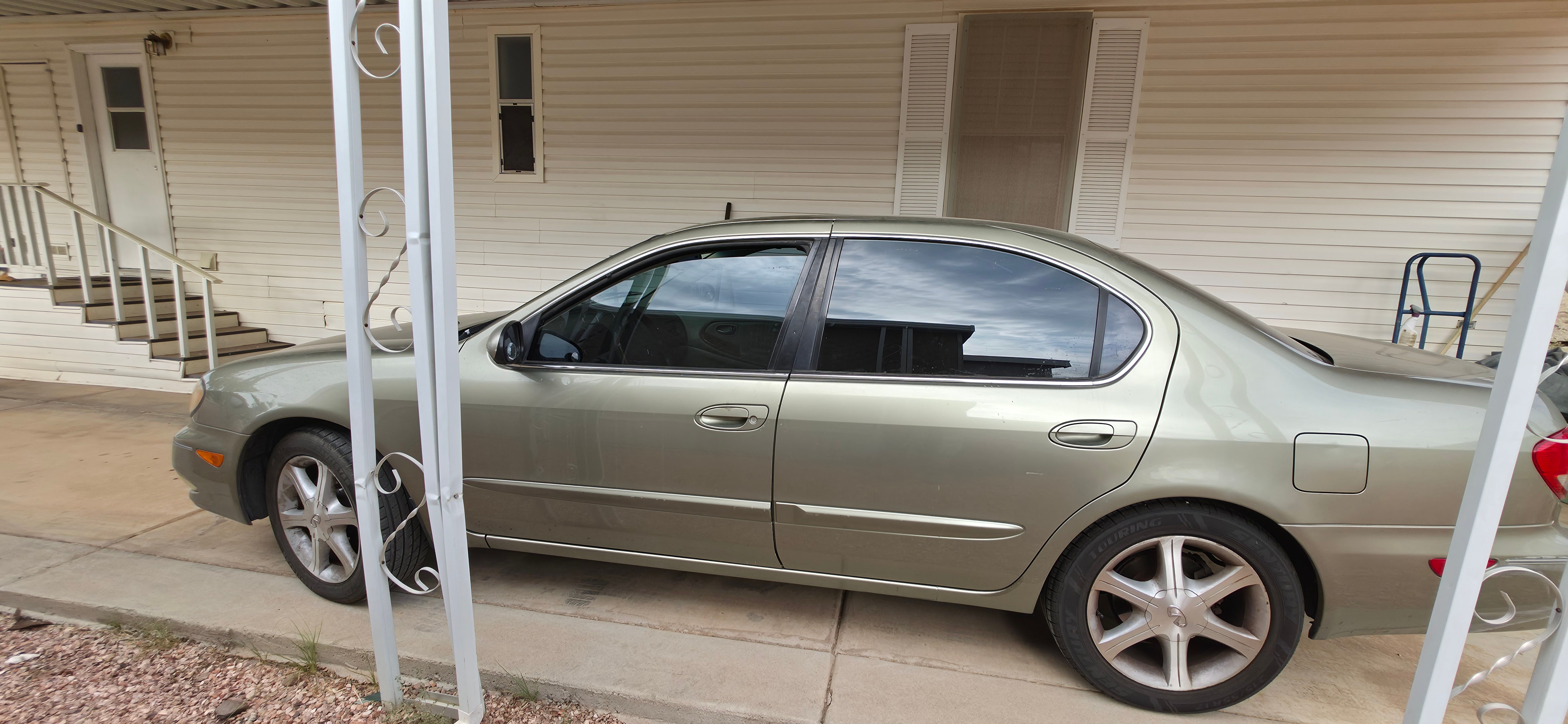 Used 2002 INFINITI I35 FWD image 4