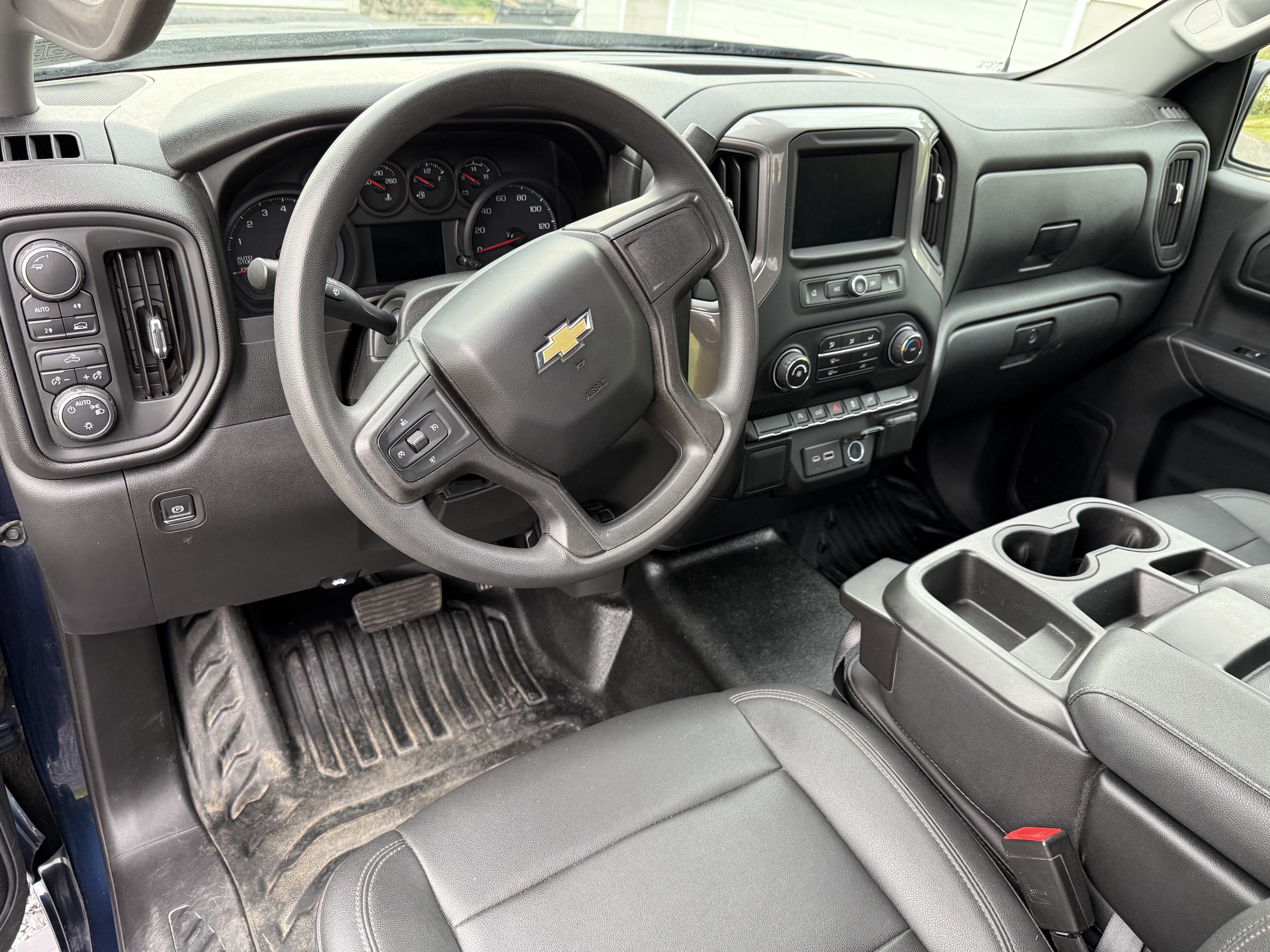 Used 2021 Chevrolet Silverado 1500 W/T w/ WT Value Package AWD/4WD image 9