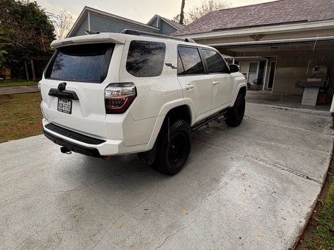 Used 2021 Toyota 4Runner TRD Off-Road Premium image 5