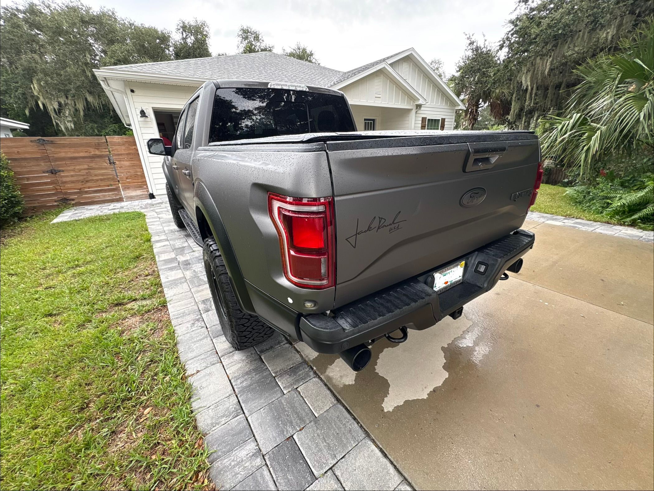 Used 2017 Ford F150 Raptor w/ Equipment Group 802A Luxury AWD/4WD image 15