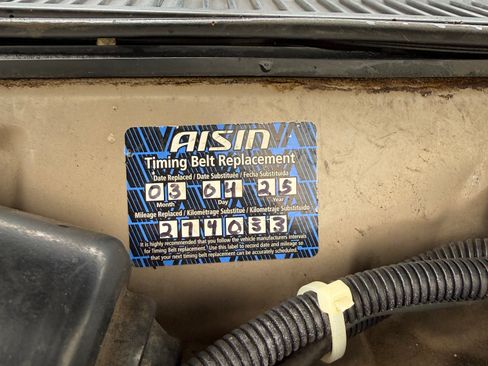 Used 2002 Lexus LX 470 4WD image 17