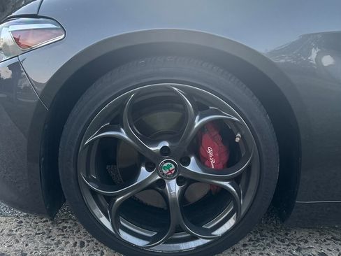 Used 2018 Alfa Romeo Giulia Ti Sport w/ Quick Order Package 22S Sport image 8