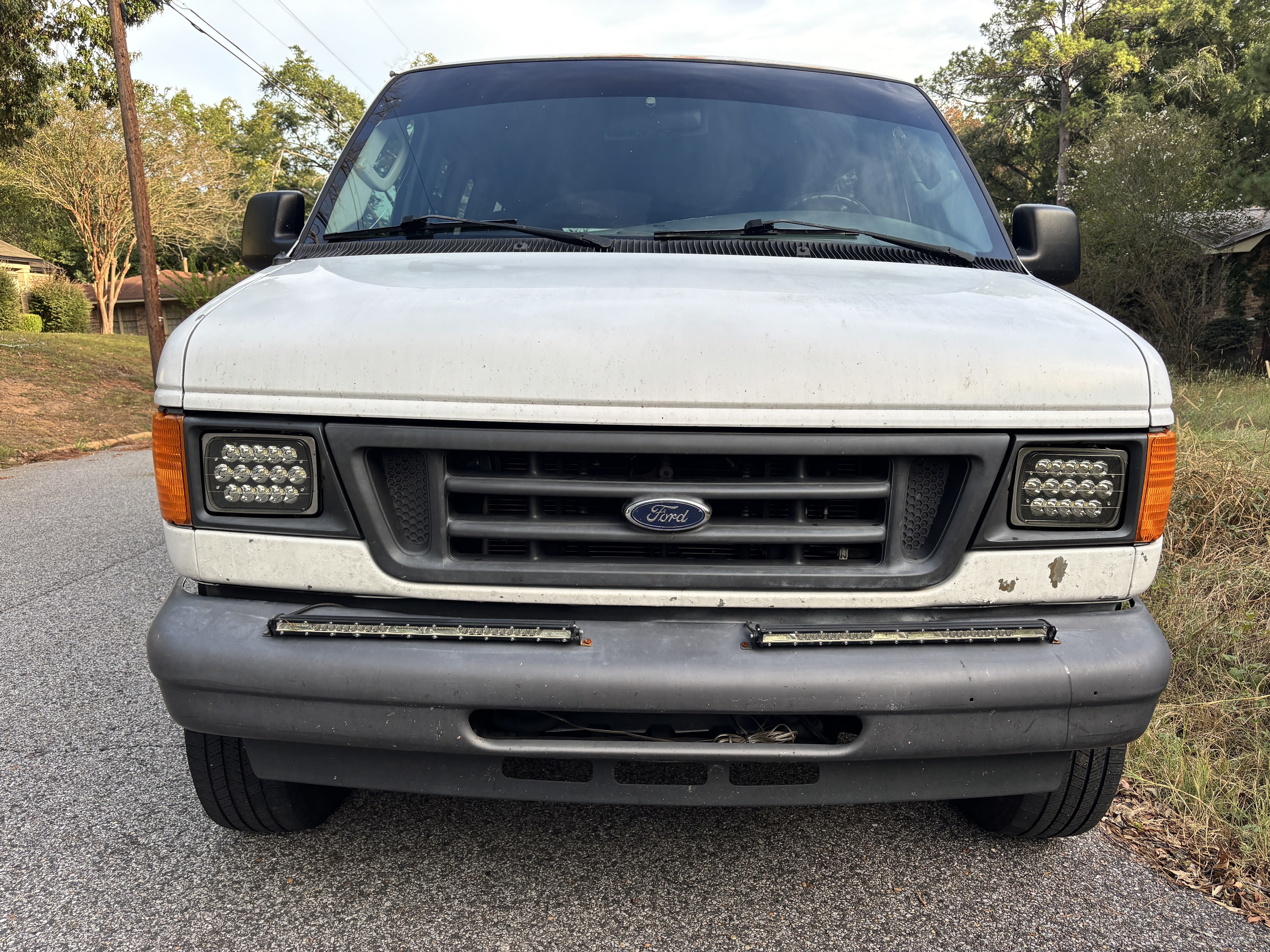 Used 2006 Ford E-350 and Econoline 350 XL RWD image 5