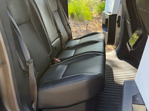 Used 2024 Tesla Cybertruck AWD Crew Cab image 10