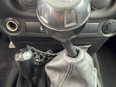 Used 2012 Jeep Wrangler Sport AWD/4WD image 11