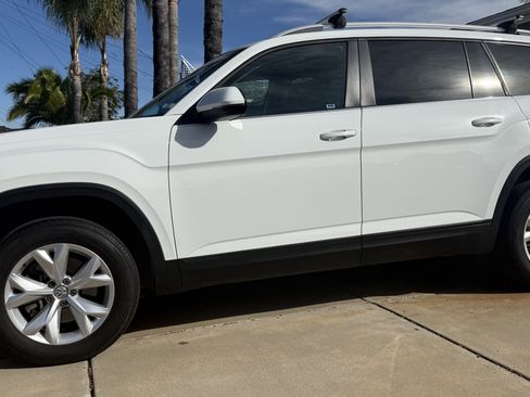 Used 2018 Volkswagen Atlas SE image 1