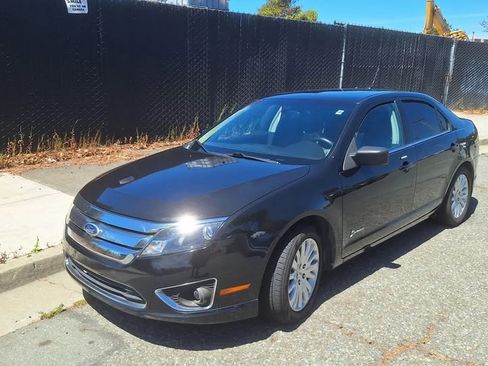 Used 2010 Ford Fusion Hybrid image 2