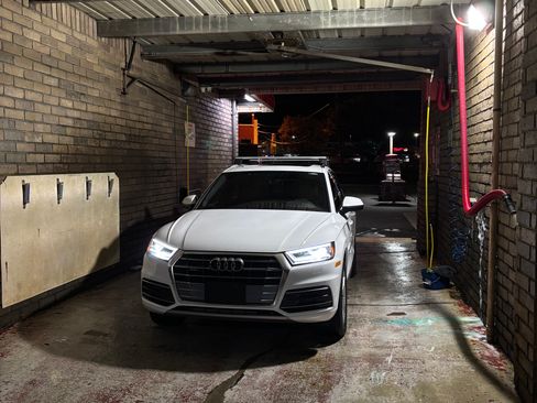 Used 2019 Audi Q5 2.0T Premium Plus image 11