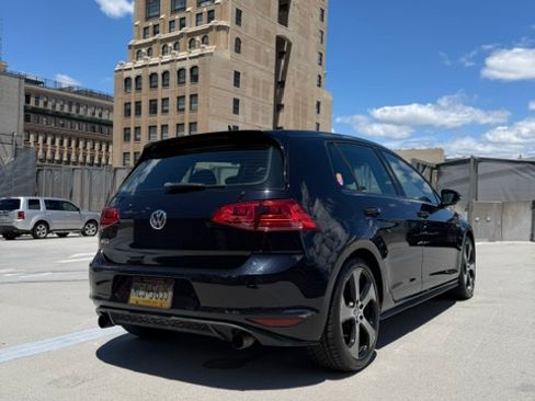 Used 2015 Volkswagen GTI S FWD image 8