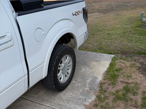 Used 2011 Ford F150 Lariat w/ Lariat Plus Pkg image 15