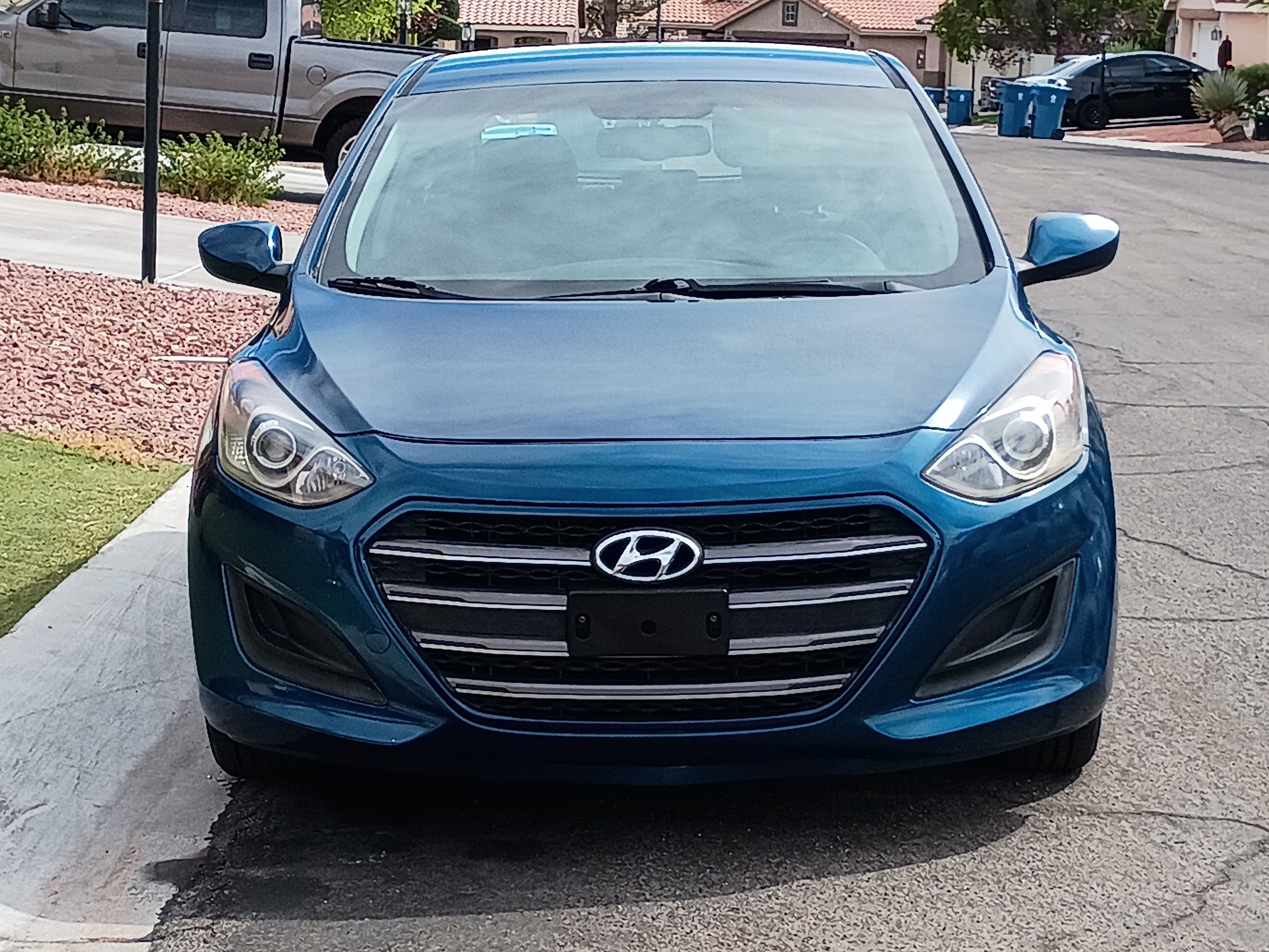 Used 2016 Hyundai Elantra GT FWD image 1