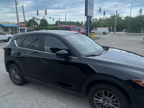 Used 2021 MAZDA CX-5 Touring FWD image 4