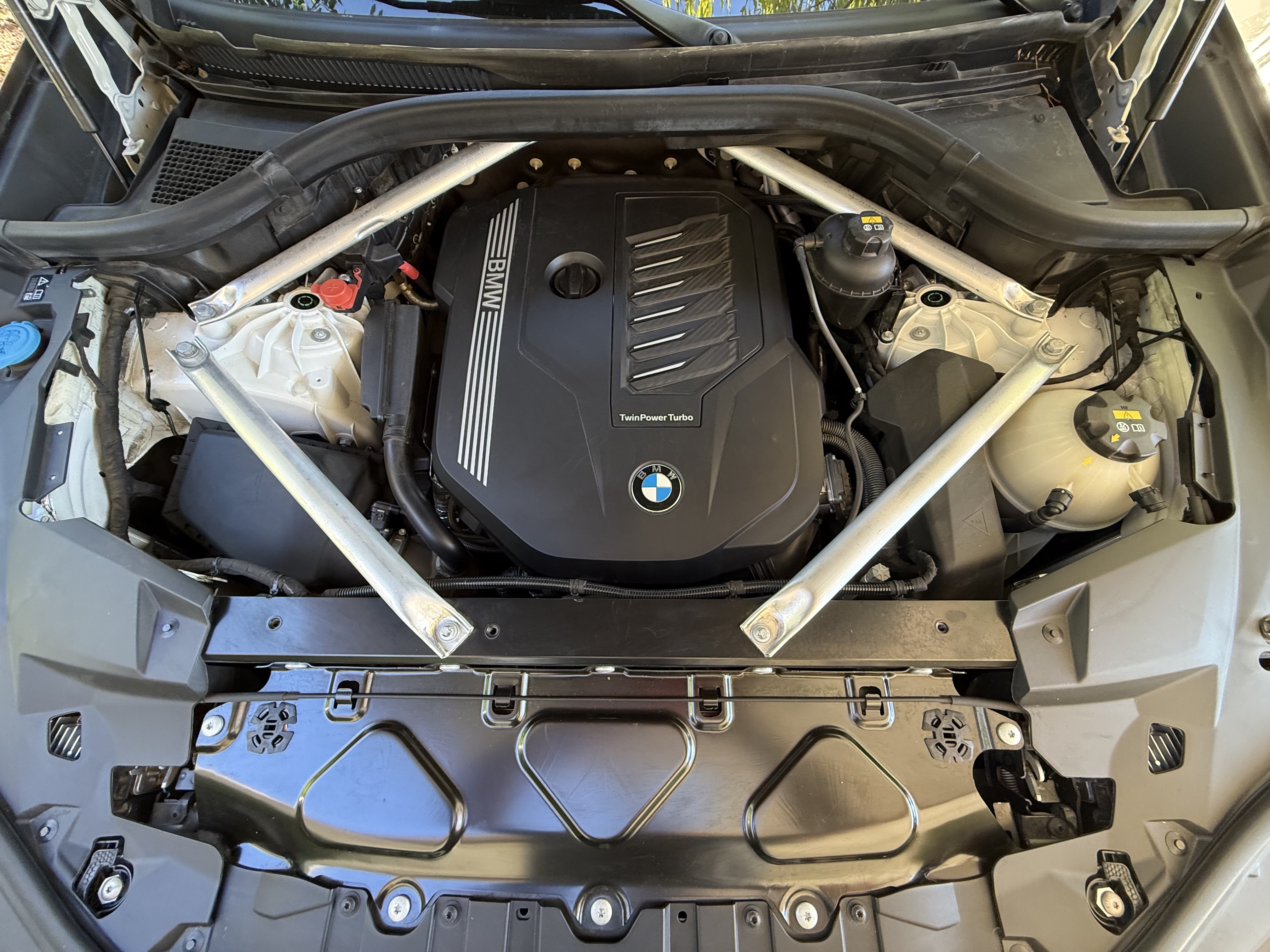 Used 2020 BMW X5 xDrive40i w/ M Sport Package AWD/4WD image 16