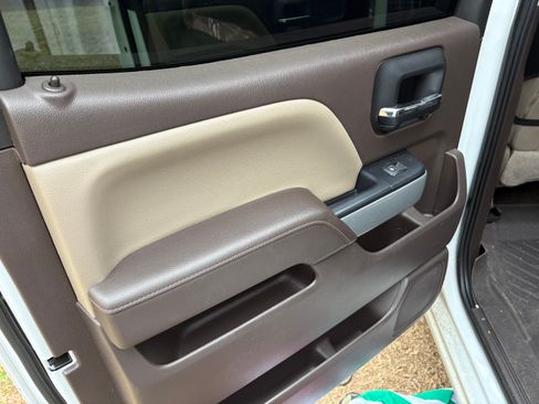 Used 2017 Chevrolet Silverado 1500 LTZ Z71 w/ LTZ Plus Package image 5