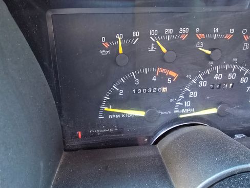 Used 1994 GMC Sierra 3500 Long Bed image 11