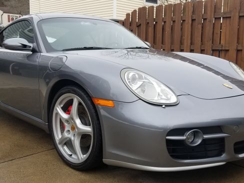 Used 2006 Porsche Cayman S image 2