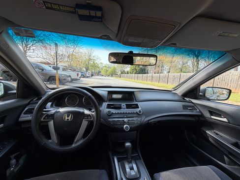 Used 2009 Honda Accord LX image 4