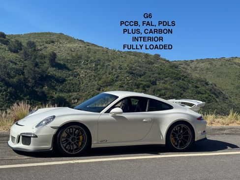 Used 2014 Porsche 911 GT3 RWD image 1