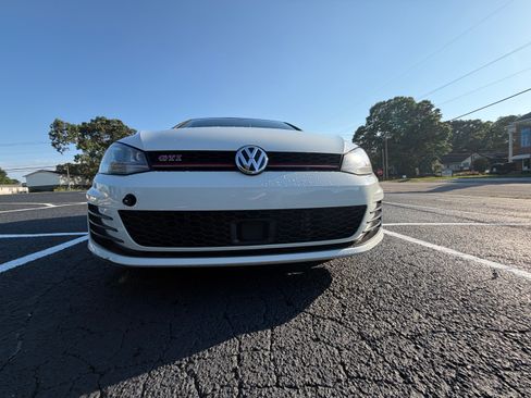 Used 2017 Volkswagen GTI Autobahn FWD image 5