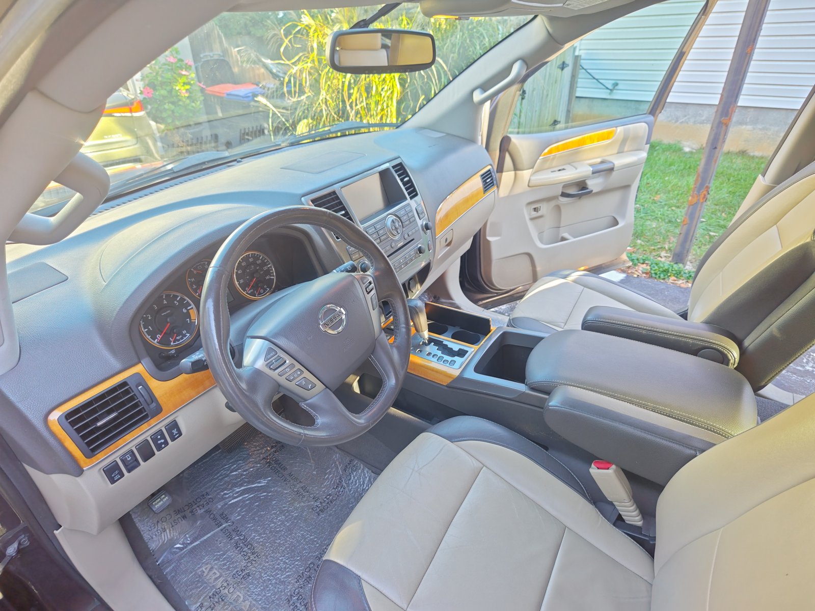 Used 2013 Nissan Armada Platinum w/ Platinum Reserve Pkg AWD/4WD image 12