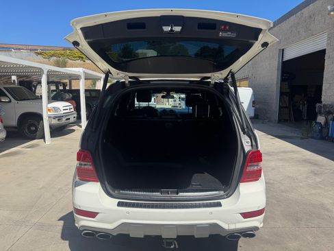 Used 2010 Mercedes-Benz ML 63 AMG 4MATIC image 11