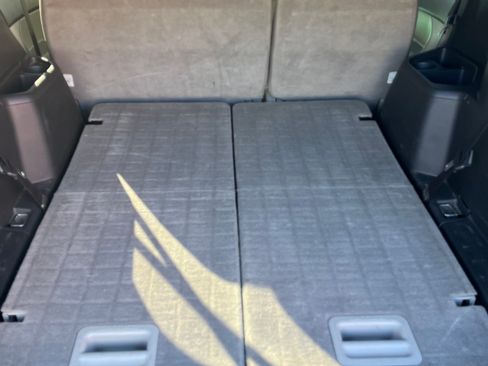 Used 2014 Ford Explorer XLT image 5