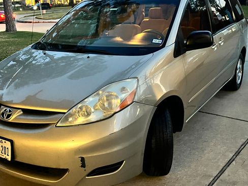 Used 2006 Toyota Sienna CE image 5