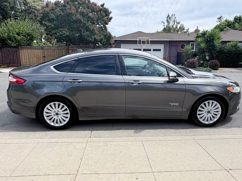 Used 2016 Ford Fusion Energi SE FWD image 6