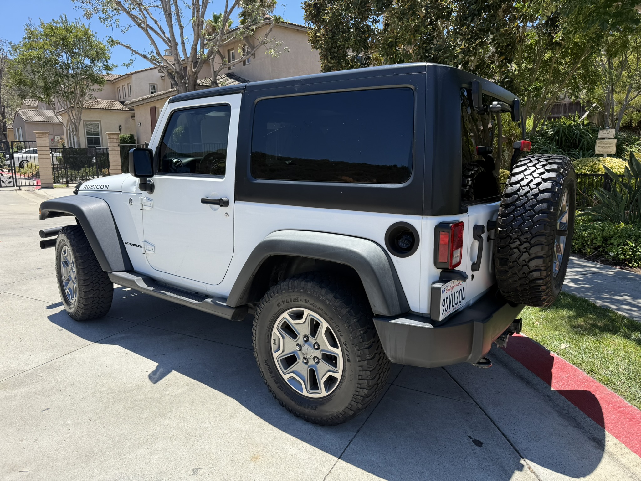 Used 2014 Jeep Wrangler Rubicon AWD/4WD image 15