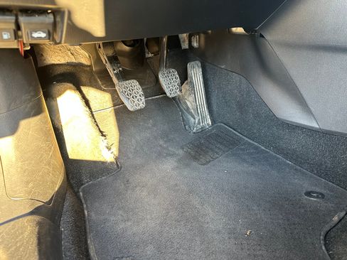 Used 2014 MAZDA MAZDA3 i Grand Touring image 22