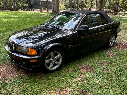 Used 2003 BMW 325Ci Convertible image 11