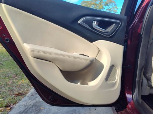 Used 2015 Chrysler 200 C w/ Navigation & Sound Group I image 20