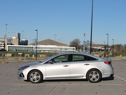 Used 2018 Hyundai Sonata Sport w/ Cargo Package image 8