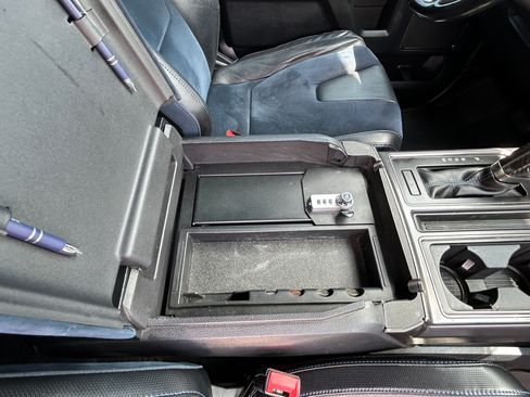Used 2019 Ford F150 Raptor w/ Equipment Group 802A Luxury AWD/4WD image 18