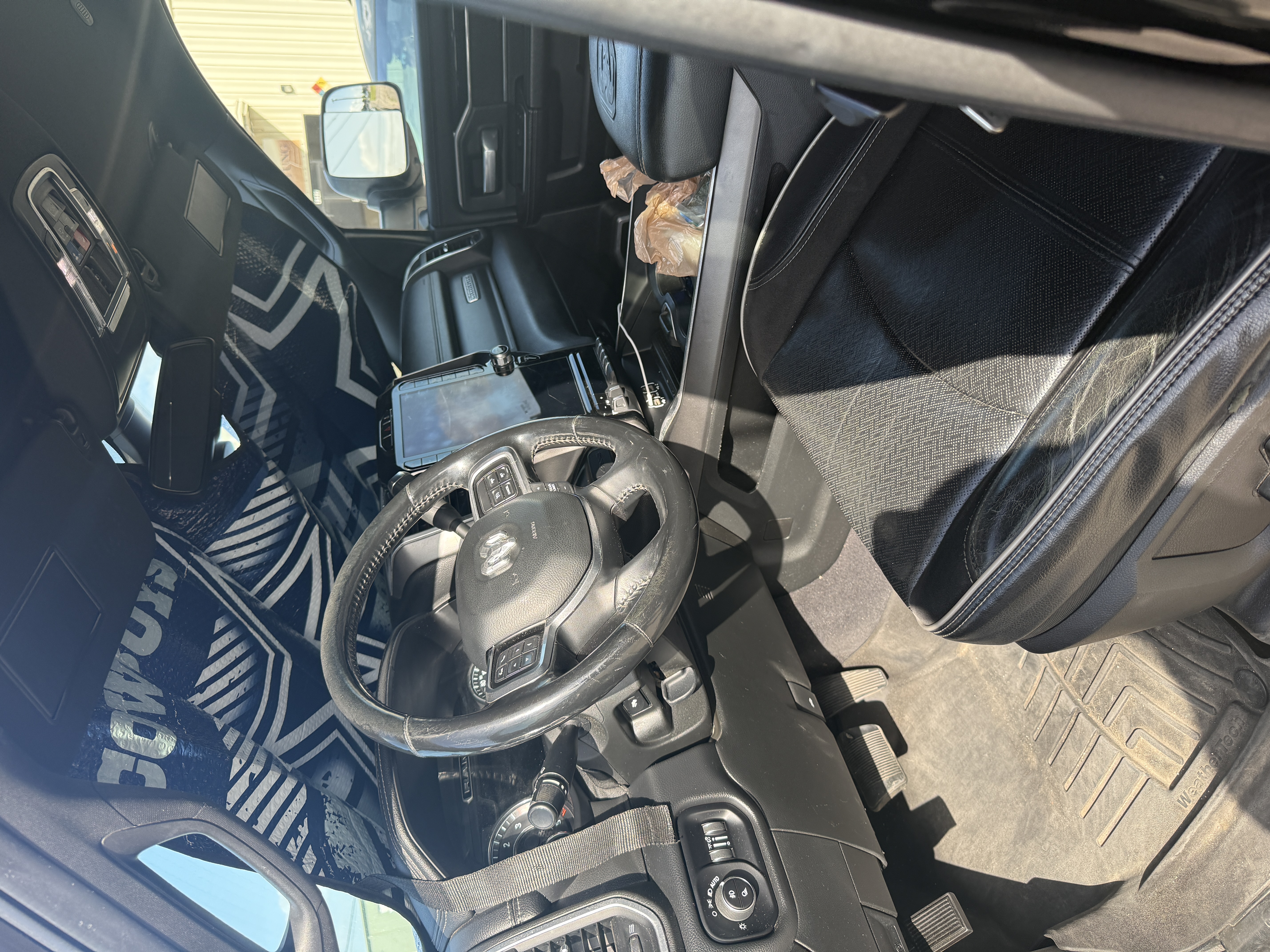 Used 2020 RAM 2500 Laramie w/ Night Edition AWD/4WD image 13