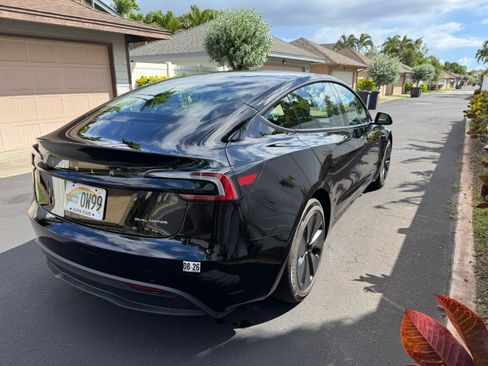 Used 2024 Tesla Model 3 Long Range AWD/4WD image 8