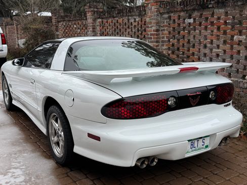 Used 2000 Pontiac Firebird Formula image 6