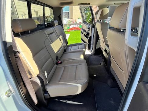 Used 2018 GMC Sierra 2500 Denali w/ Duramax Plus Package image 17