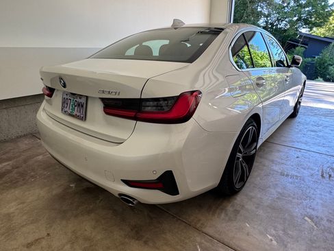 Used 2021 BMW 330i xDrive Sedan w/ Premium Package AWD/4WD image 5