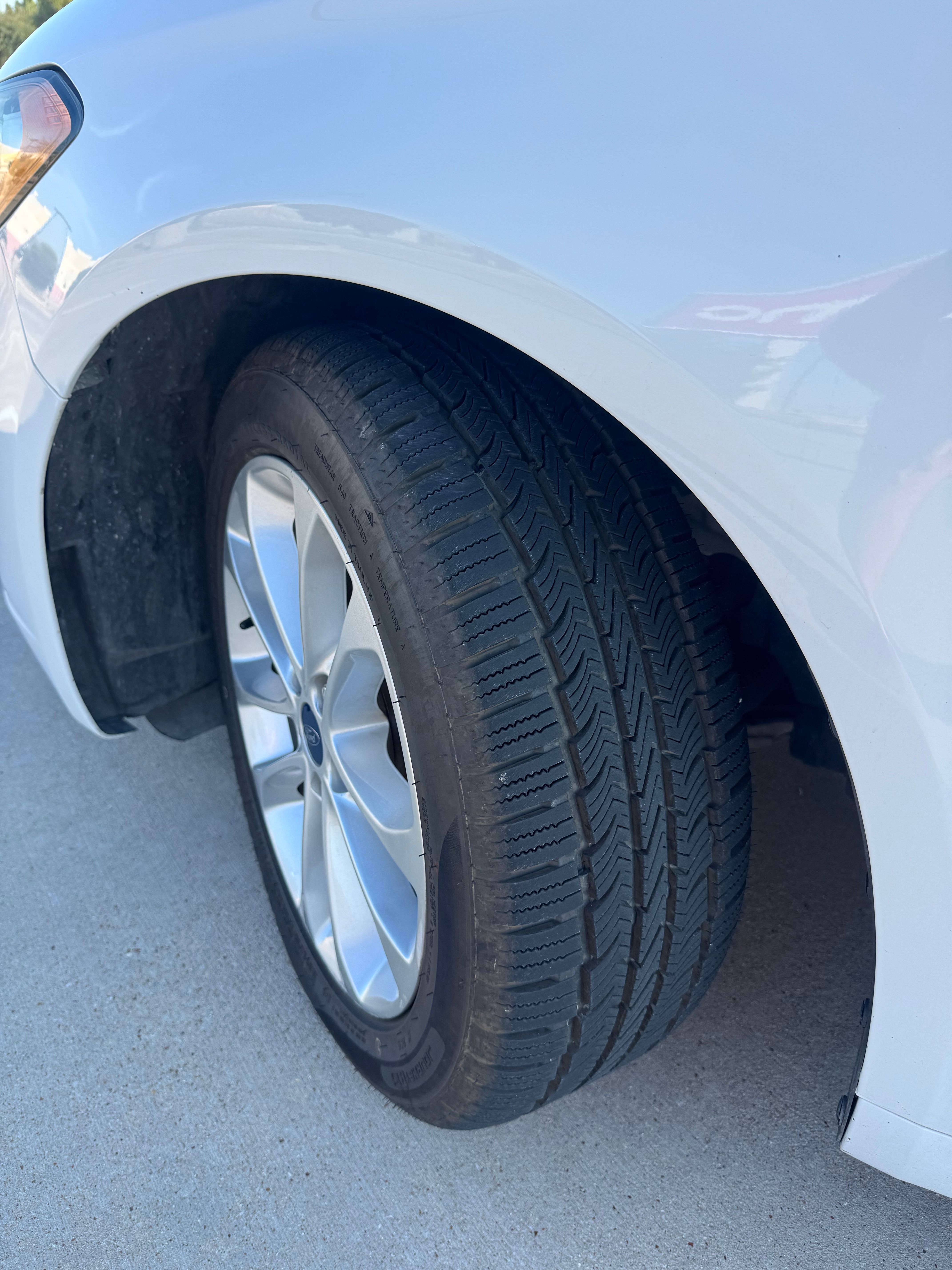 Used 2019 Ford Fusion SE FWD image 15