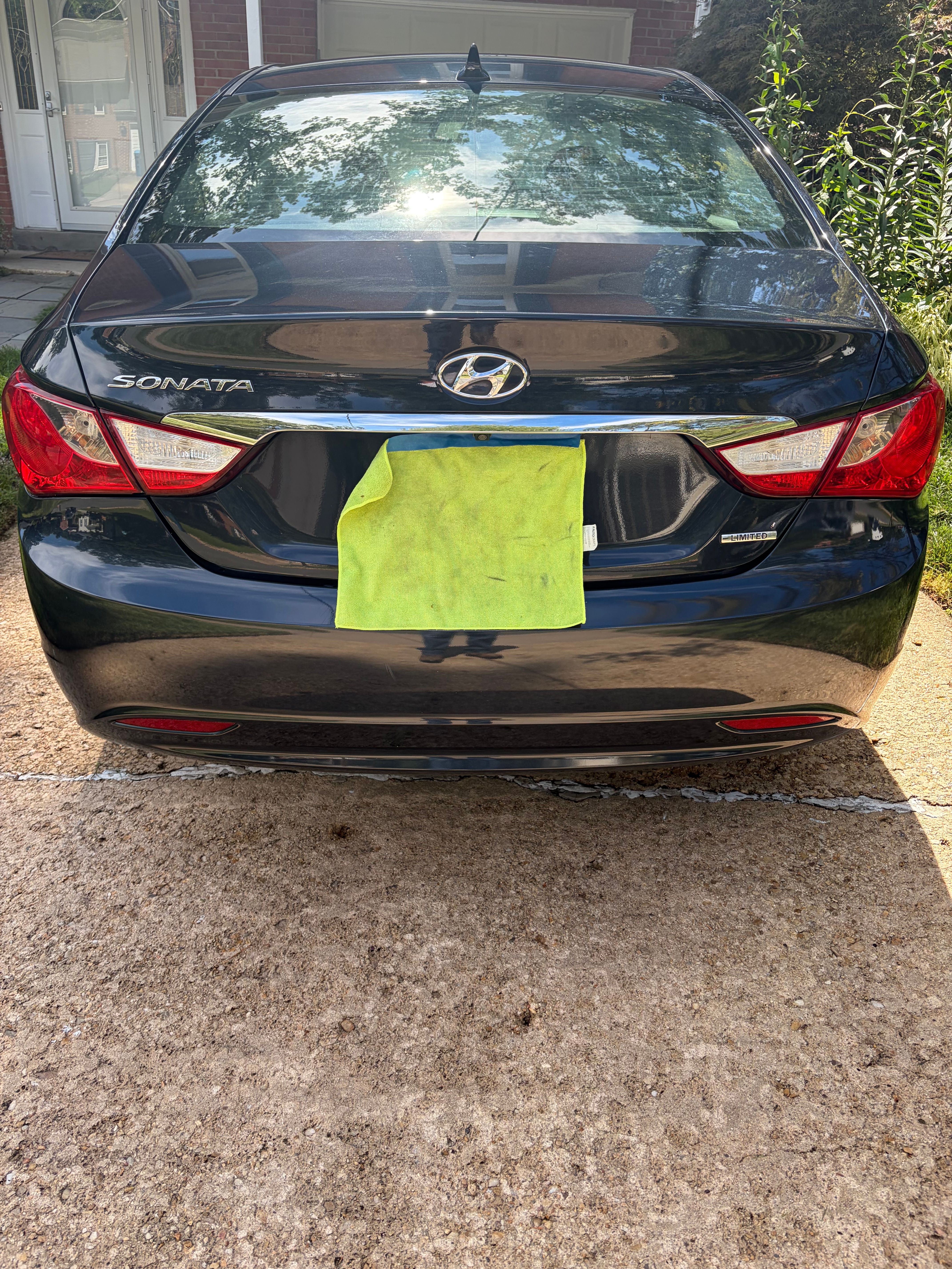 Used 2011 Hyundai Sonata Limited w/ Navigation Pkg 5 FWD image 1